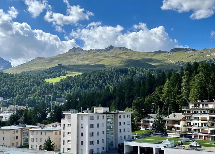 Aladin Apartments St Moritz